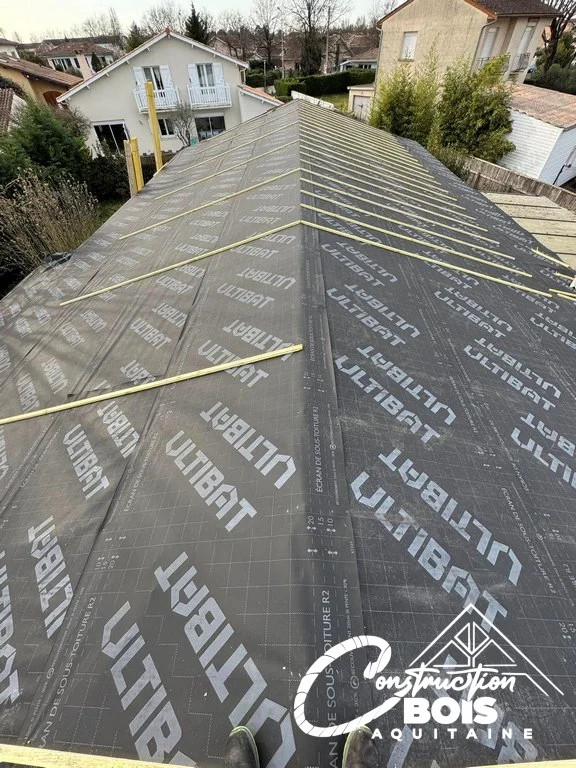 Couverture, Réfection toiture, Pose pare-pluie, Remplacement liteaux, Remplacement contre-liteaux