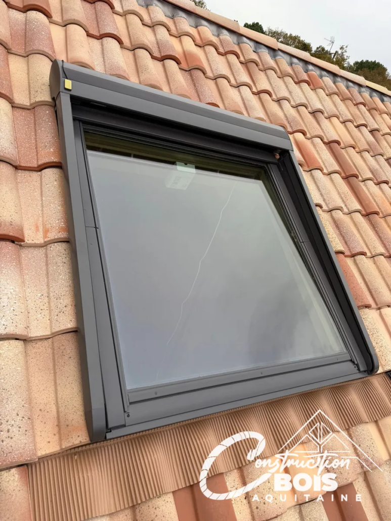 Création d’une ouverture de toit avec pose de Velux